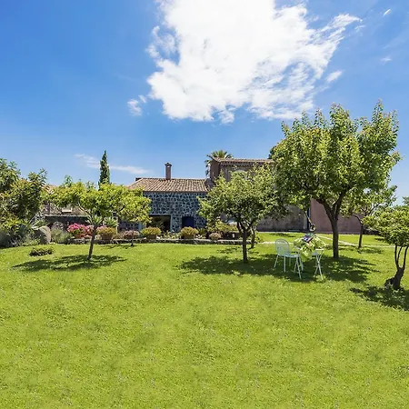 Casa di campagna Etna Acireale
